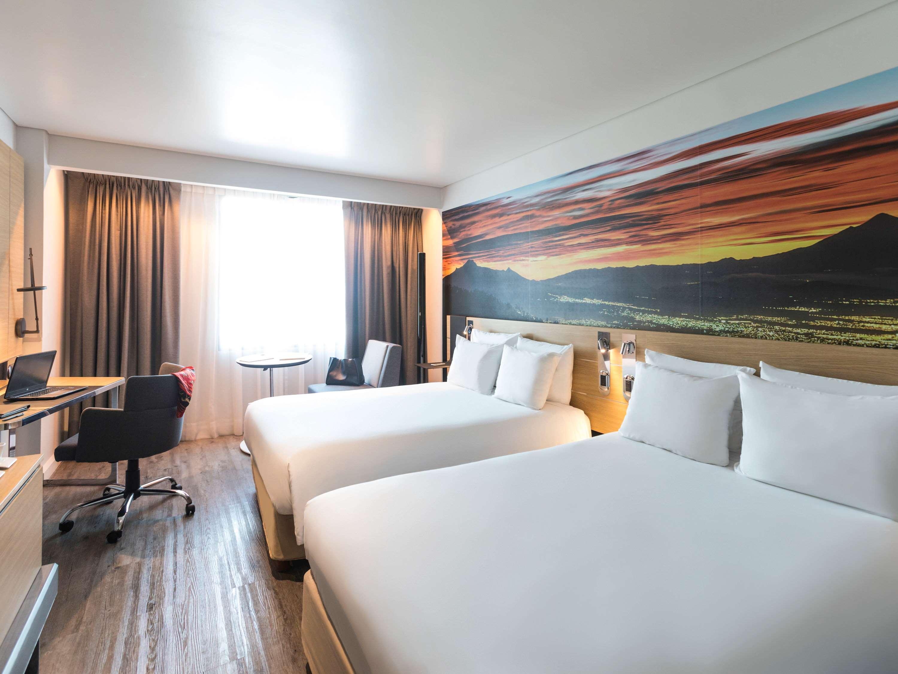 Novotel Mexico City Santa Fe Extérieur photo